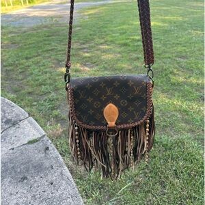 AUTHENTIC Louis Vuitton vintage fringe purse